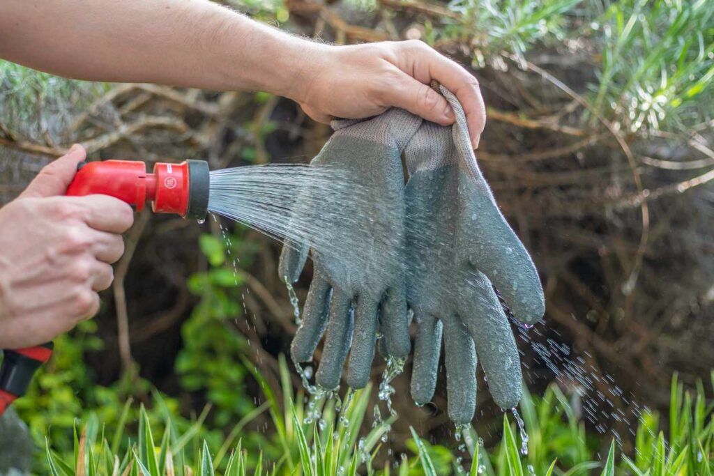 how to wash gardening gloves wash the gloves