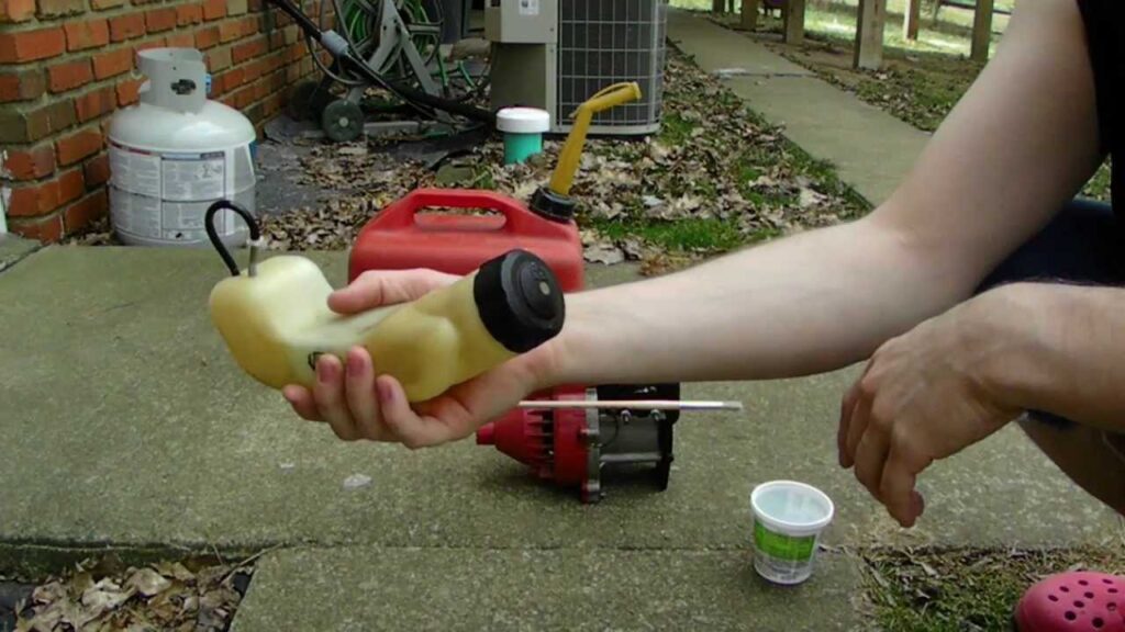 empty the fuel tank weed eater